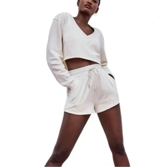 For Love And Lemons Morgan High Waisted Shorts - Picture 2 of 4